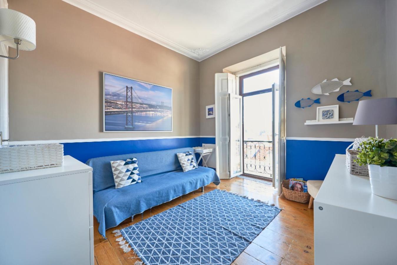 Central & Calm With Great View Lisbon Exterior photo